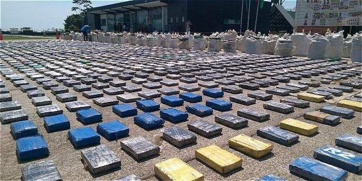 En el puerto de Cartagena se han incautado 2.375 kilos de cocaína