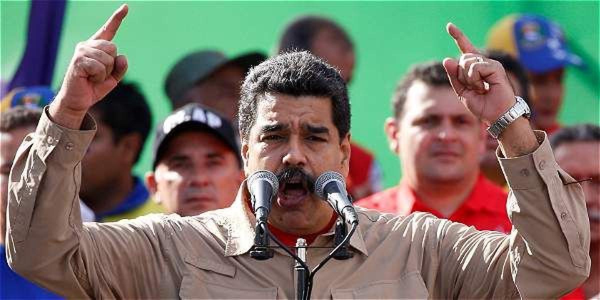 Maduro reiteró que esa decisión fue tomada porque 'mafias monetarias' estaban robándose los billetes de 100 bolívares.