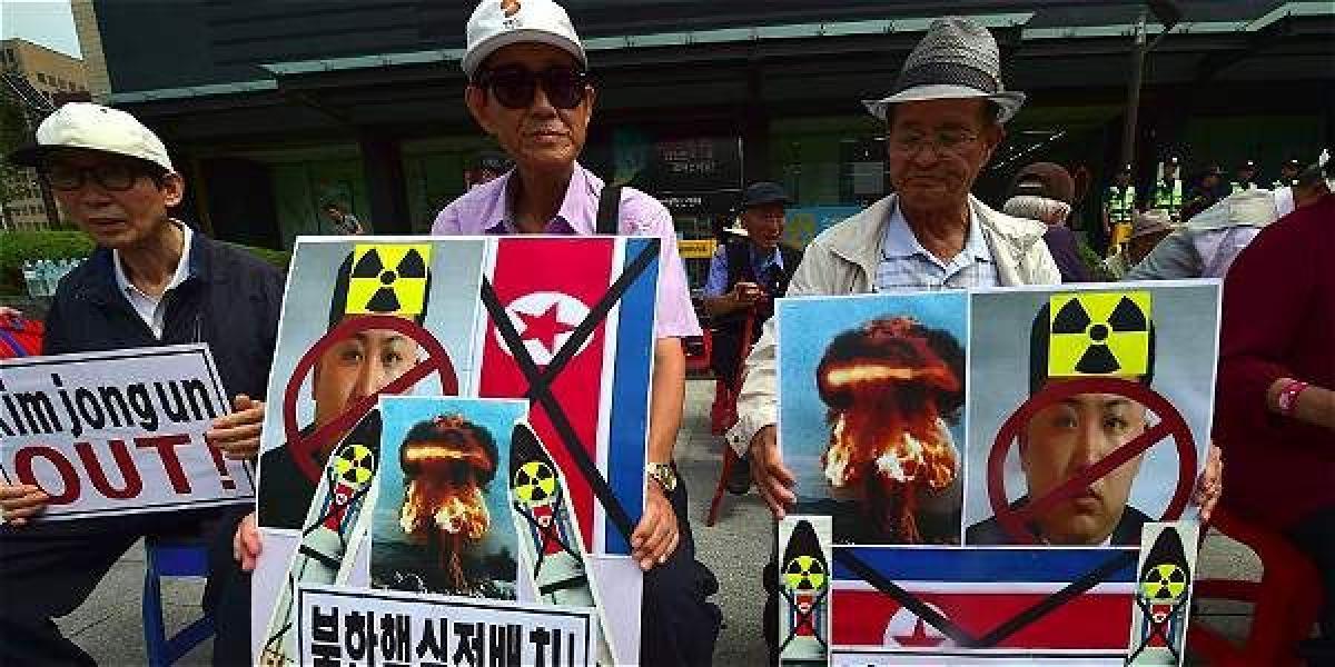 Corea del Norte, condenada por desarrollar un programa nuclear balístico, está sujeta a cinco bloques de sanciones.