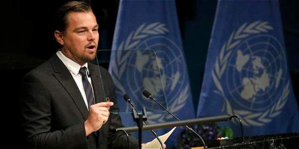 Por su conocida labor en defensa de la naturaleza y el medioambiente, DiCaprio fue designado Mensajero de la Paz por la ONU.