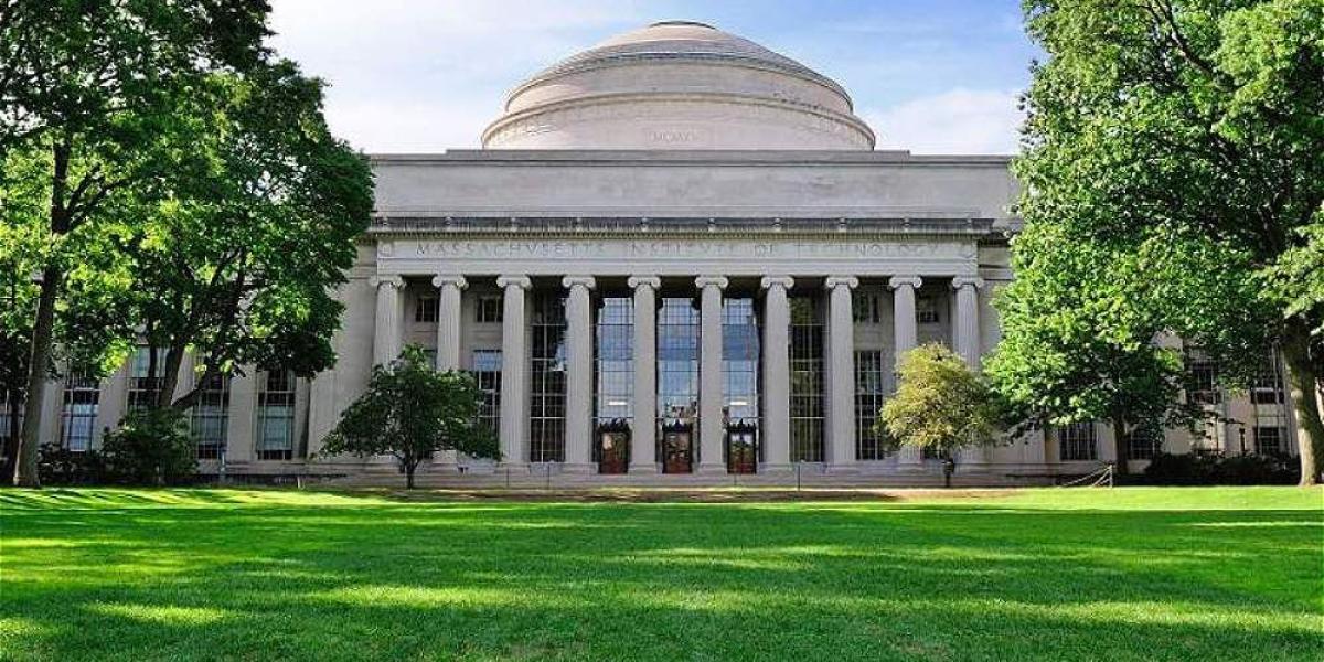 5. Instituto Tecnológico de Massachusetts (MIT). Por el centro educativo estadounidense han pasado personalidades como el lingüista Noam Chomksy y el expresidente de Colombia Virgilio Barco.