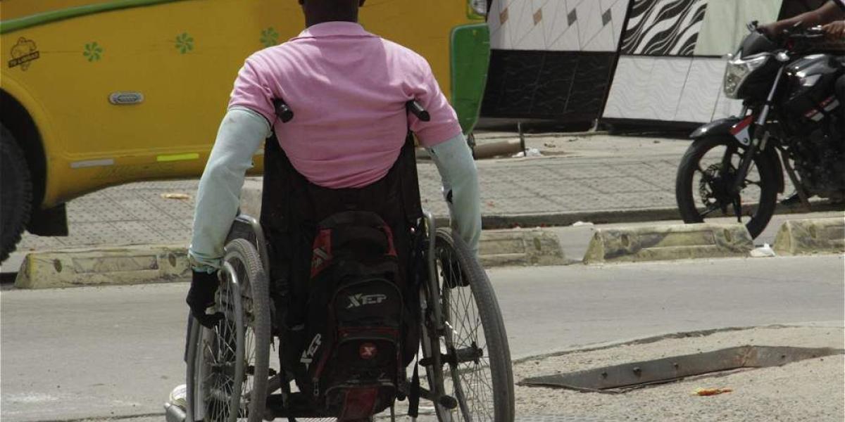 Sillas de ruedas y demás vehículos para personas en situación de discapacidad, incluso con motor u otro mecanismo de propulsión.