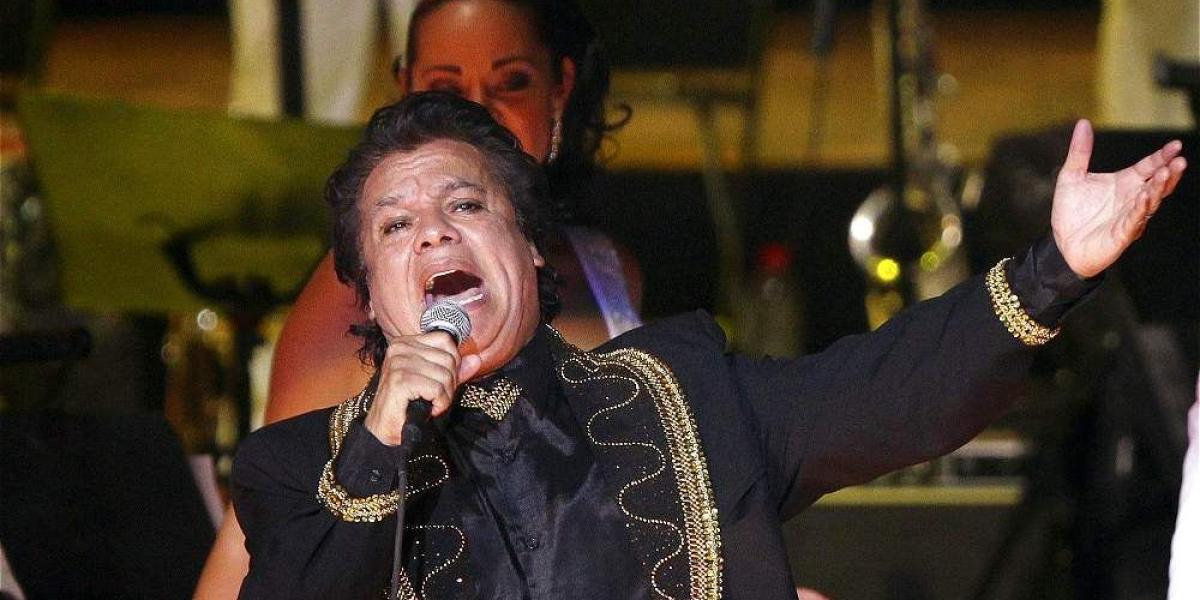 Juan Gabriel, el gran cantante y compositor mexicano conocido por clásicos como 'Querida' y 'Amor eterno', falleció el domingo 28 de agosto del 2016 a los 66 años de edad.