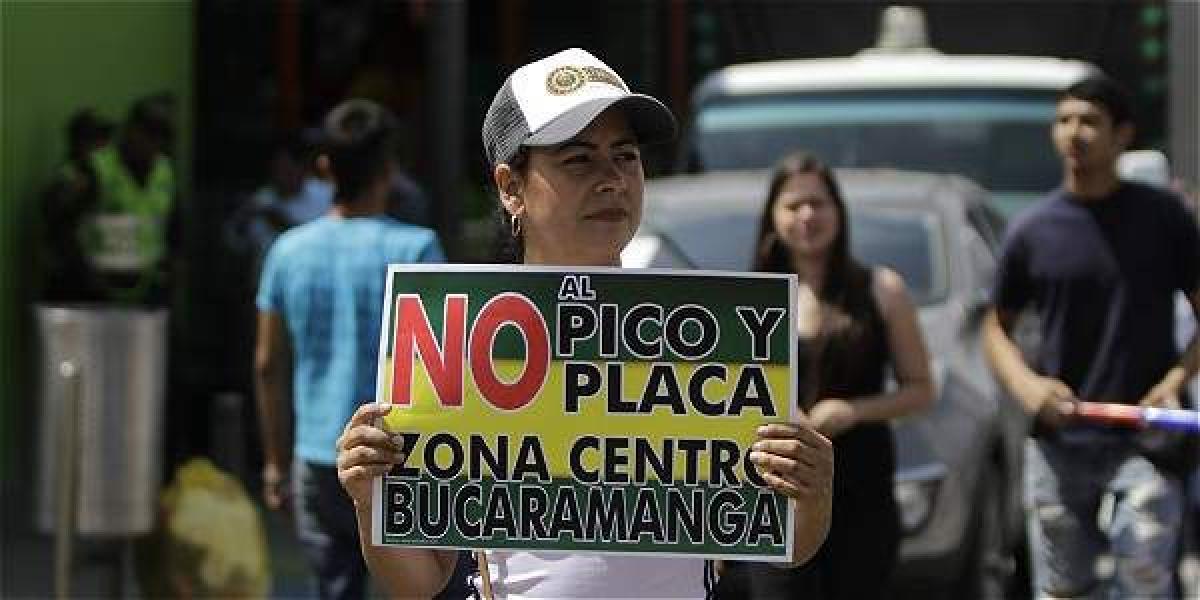 El nuevo esquema de pico y placa ha generado una ola de rechazo y manifestación entre los comerciantes de la zona centro de la ciudad.