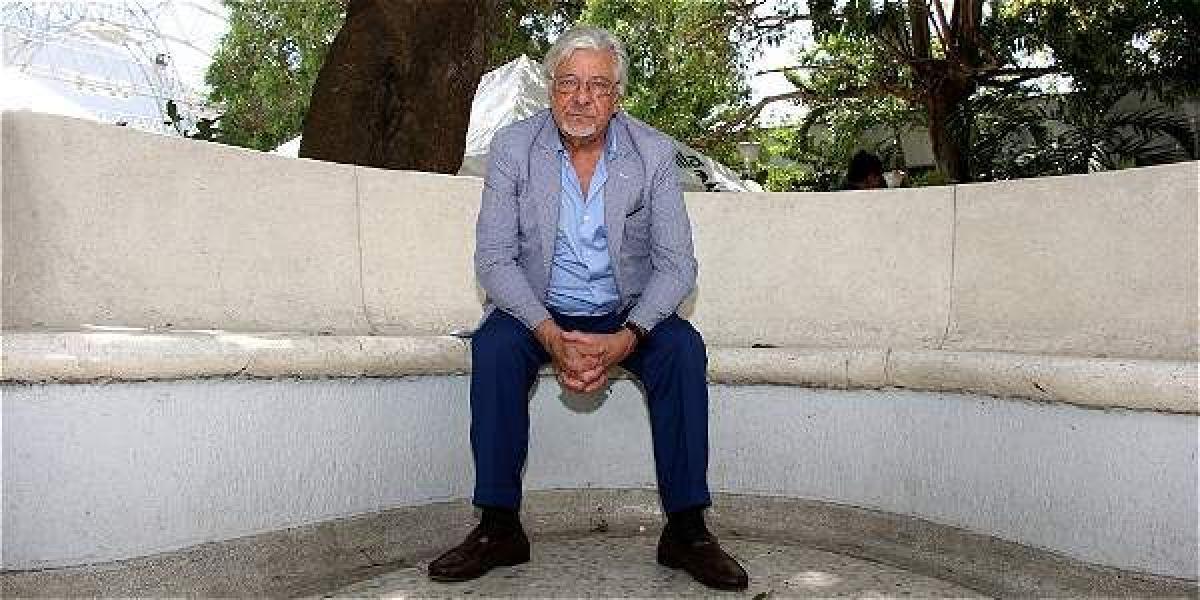 El actor Giancarlo Giannini habló con EL TIEMPO en el patio de la Cinemateca Caribe, de Barranquilla, ayer, tras la proyección de 'Amor y anarquía'.