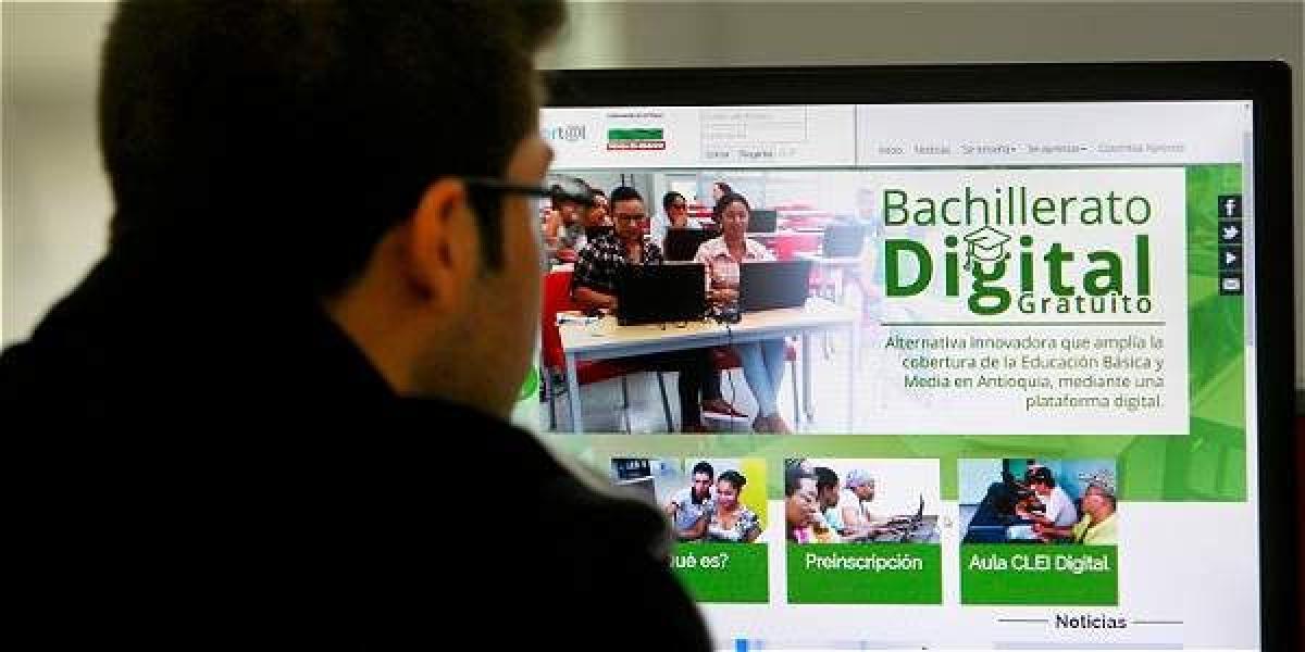 El Bachillerato Digital está dirigido a personas mayores de 17 años y contará con tutores en los distintos municipios, así como en la plataforma virtual.