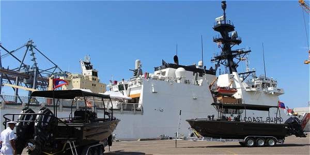 El buque James, la nave mejor dotada con tecnología de punta del servicio de Guardacostas de los Estados Unidos, llegó a Cartagena en misión diplomática.