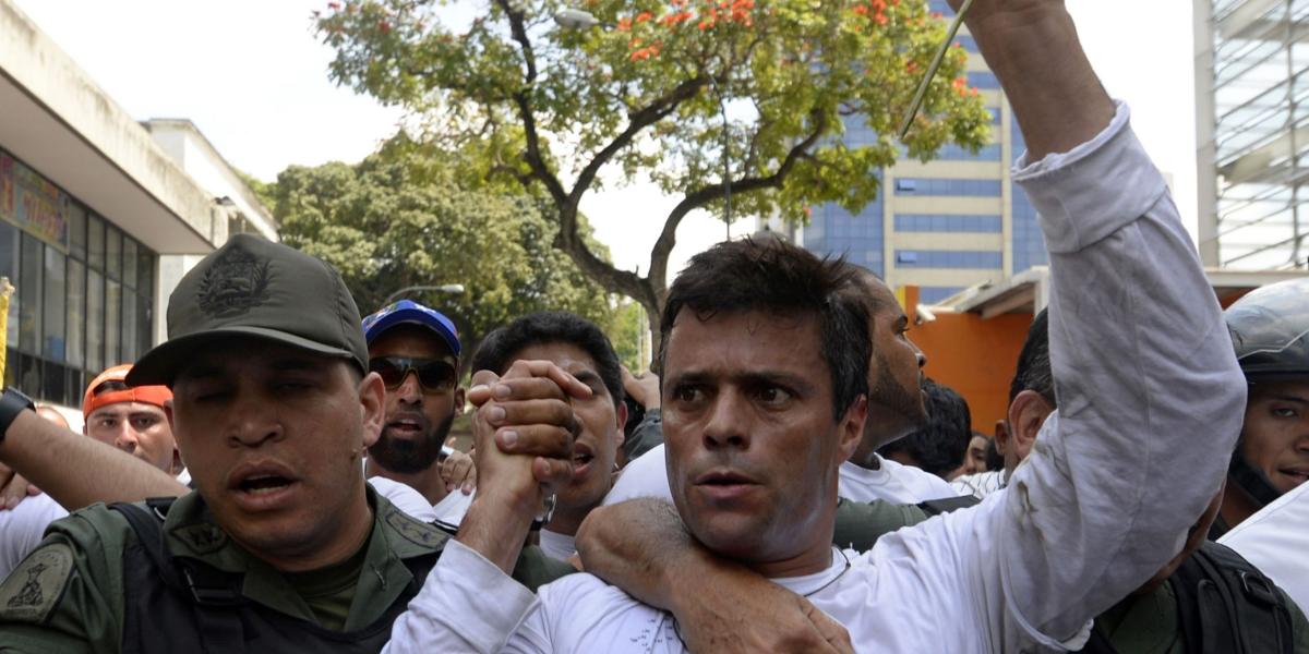 Leopoldo López, líder opositor venezolano, cumple este sábado tres años en prisión.