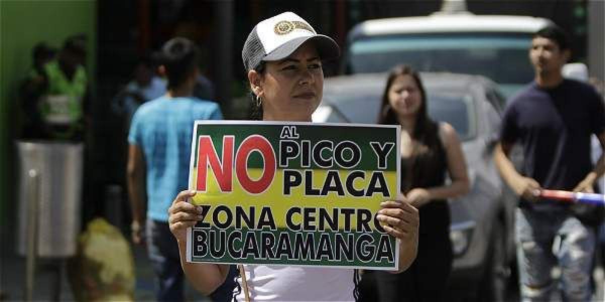 En Bucaramanga, las protestas contra el pico y placa han sido numerosas.