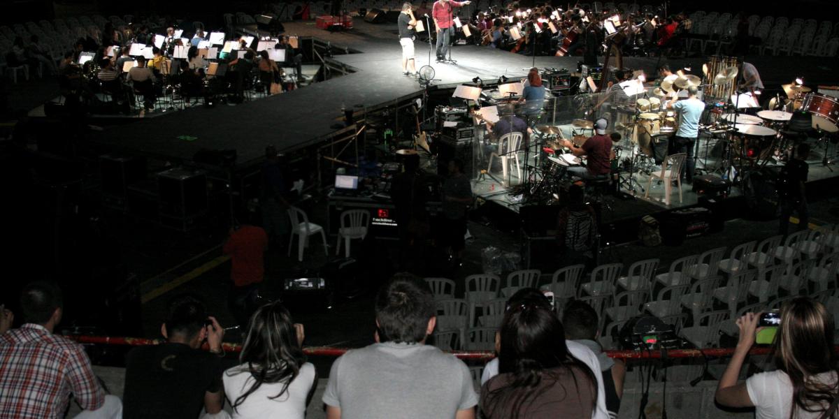 La Orquesta Sinfónica Eafit, la Corporación Medearte y la academia de la Orquesta Filarmónica de Medellín han pasado por el teatro.