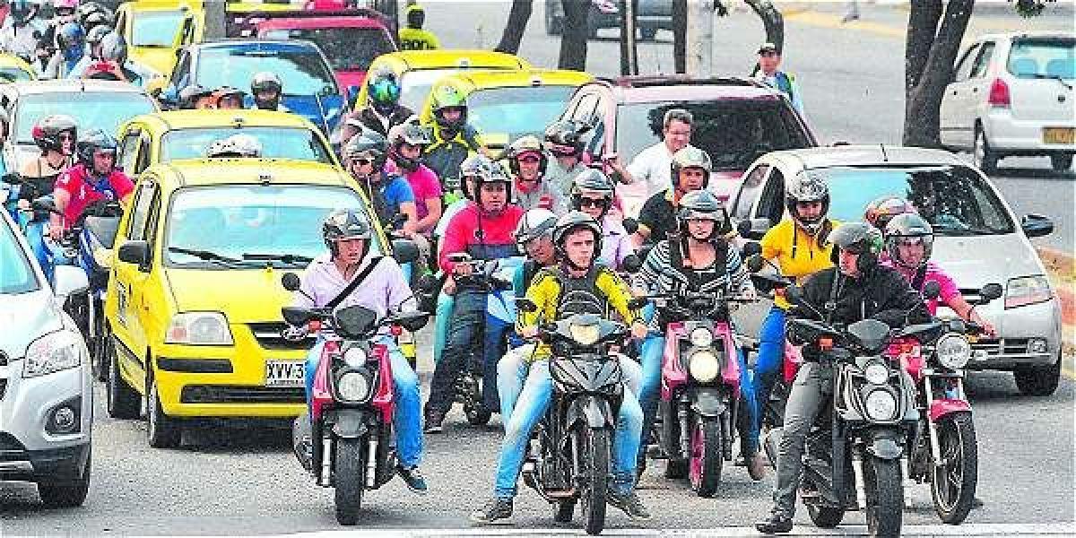 En la ciudad hay registradas 40.000 motocicletas pero en horas pico pueden movilizarse hasta 45.000 de estos vehículos.