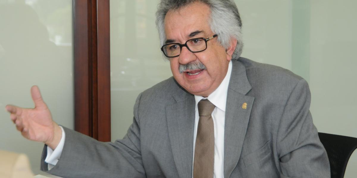 Ignacio Mantilla, rector de la Universidad Nacional de Colombia.