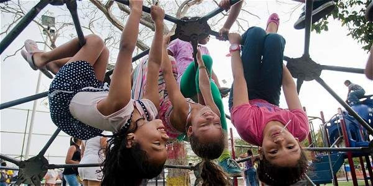 Los niños barranquilleros son los que más disfrutan de los nuevos espacios públicos que hoy tiene la ciudad.