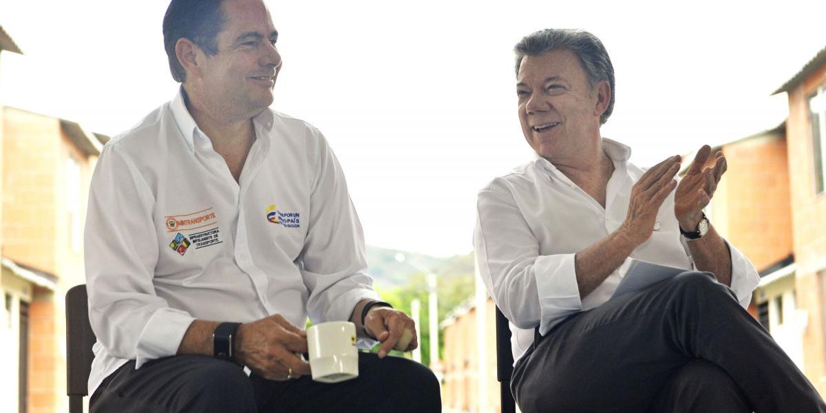 El presidente Juan Manuel Santos y el saliente vicepresidente Germán Vargas Lleras.
