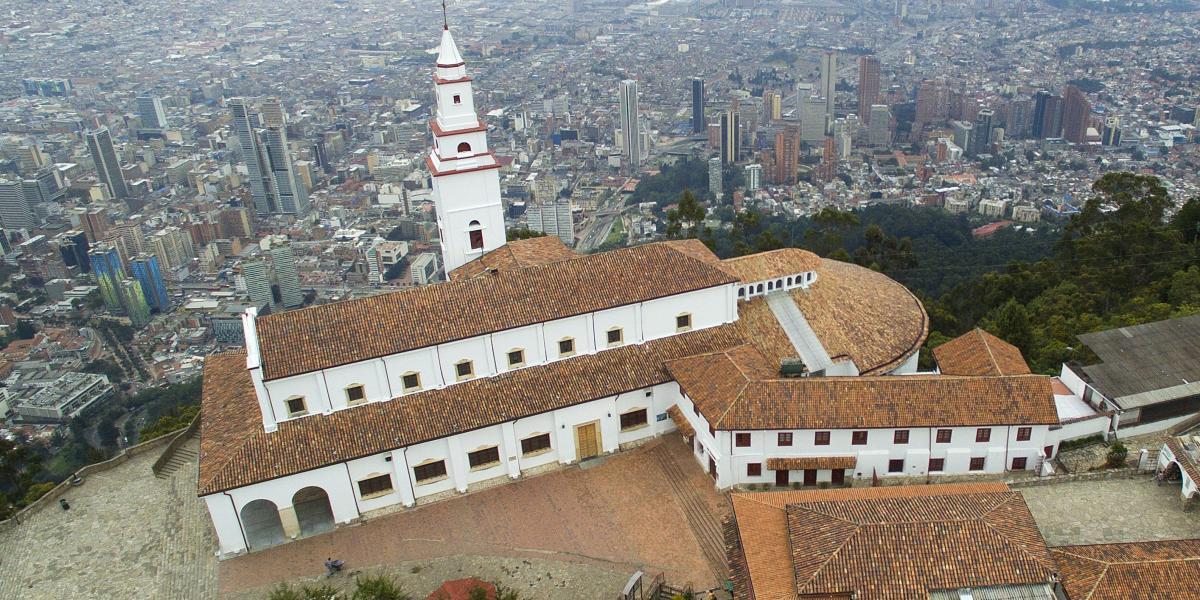 El Santuario de Monserrate, ícono de la capital de los colombianos.