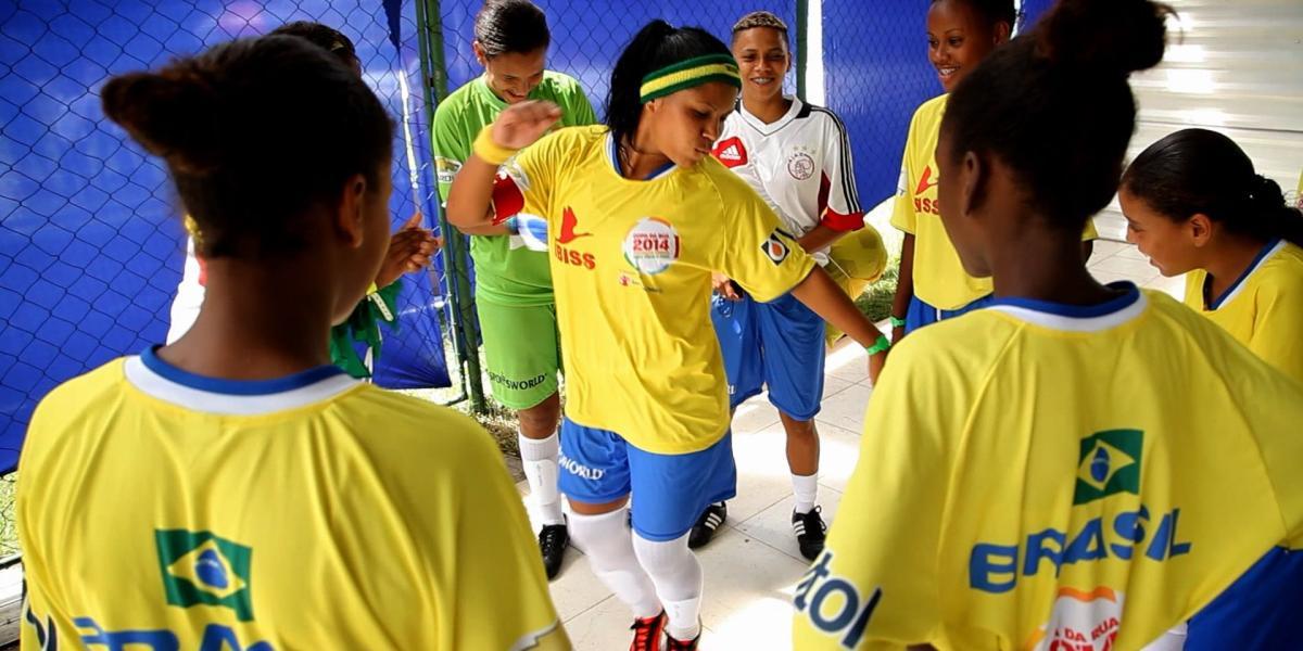 ‘Las niñas de Río’, documental sobre un grupo de niñas ganadoras que salieron de las favelas de Río de Janeiro (Brasil).