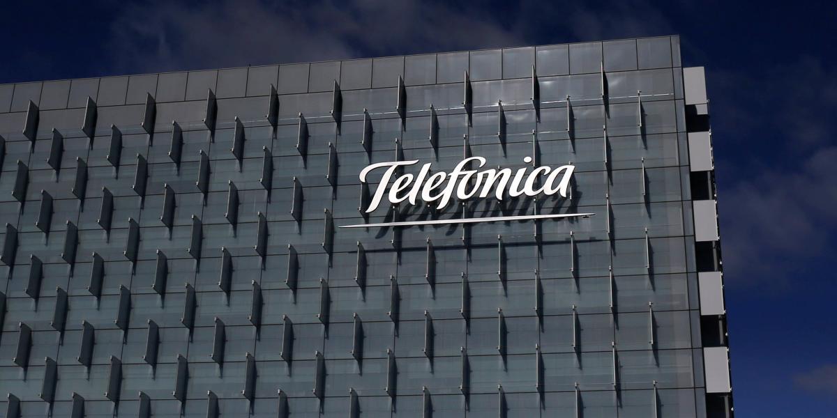 Telefónica S.A. es una multinacional española de telecomunicaciones, con sede central en Madrid.  Su presidente desde 2016 es José María Álvarez-Pallete.