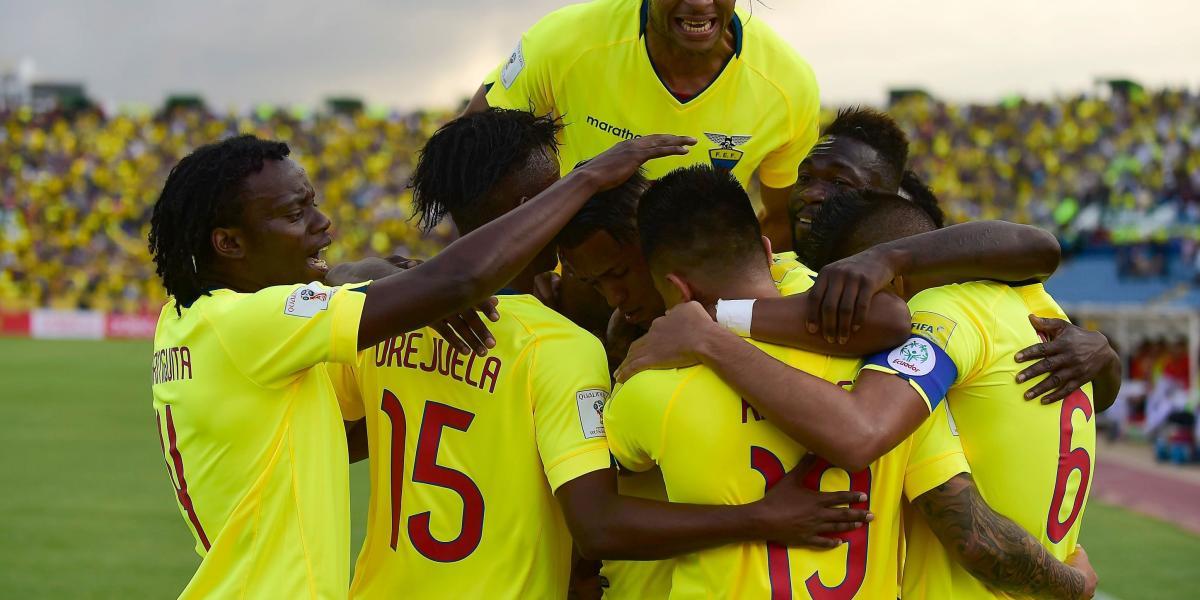 cuador es un equipo fuerte en casa. En Quito goleó a Chile y a Venezuela, pero cayó con Brasil. En la foto, un festejo de gol contra Chile.