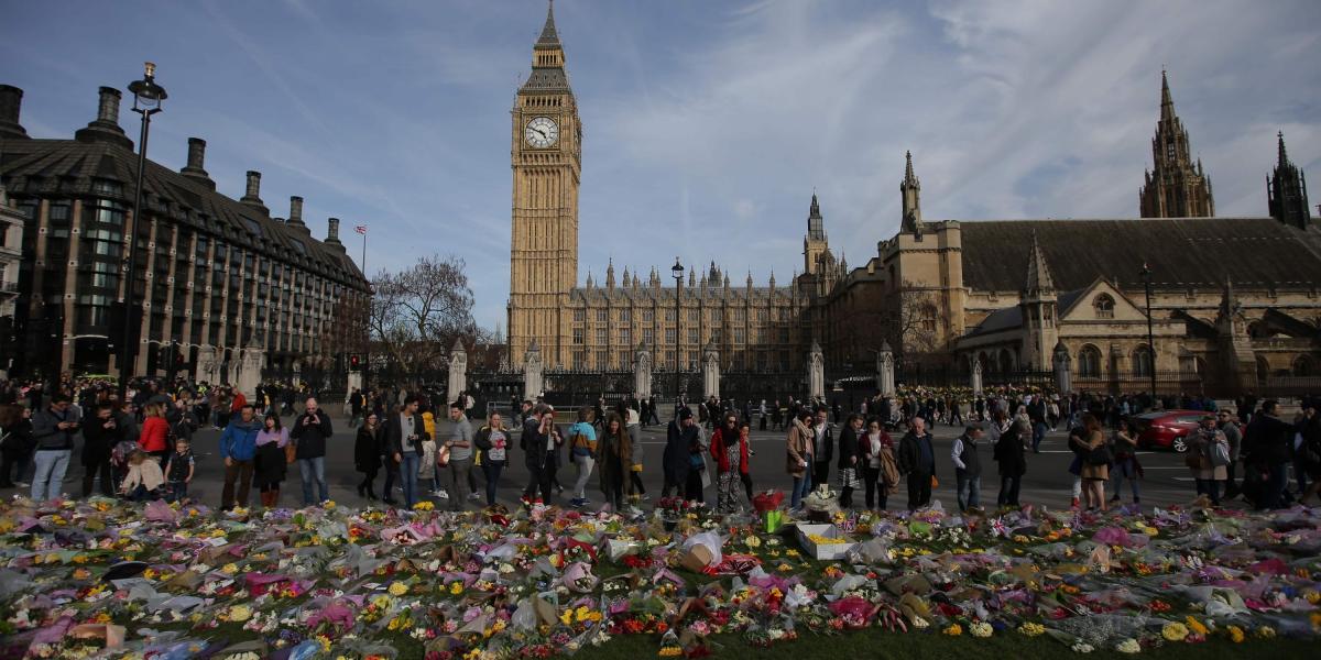 Este domingo se rindió un homenaje a las víctimas del ataque en Londres, frente al Parlamento británico.