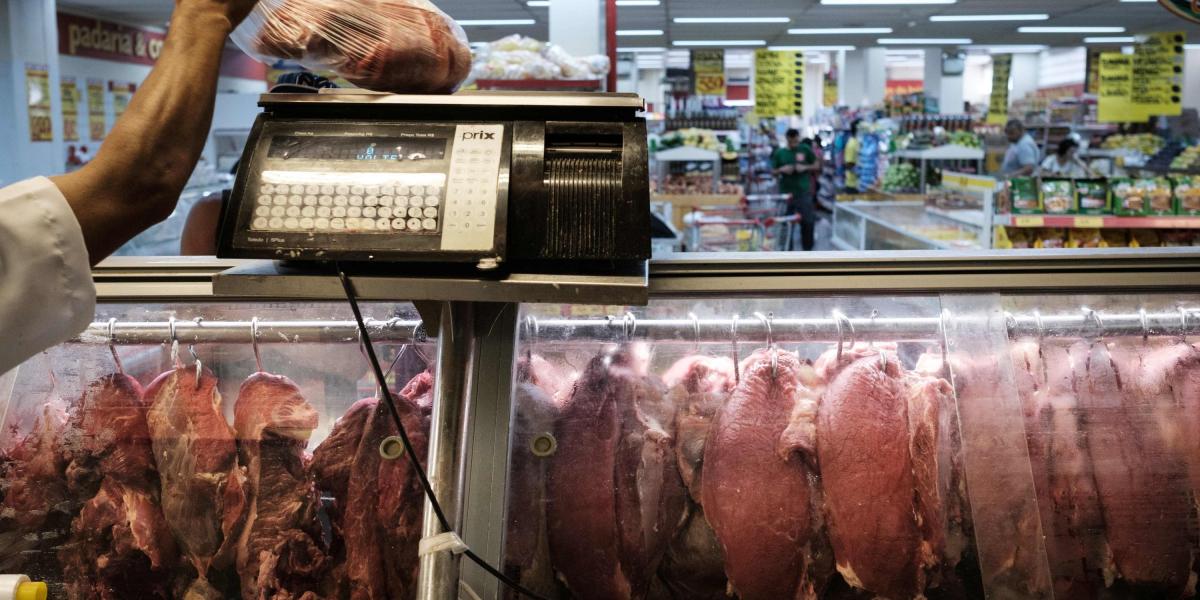 El Invima dijo que en Colombia no hay riesgo de consumir carne adulterada.