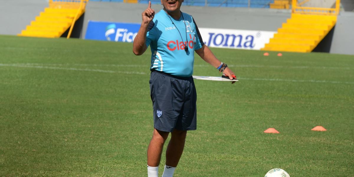 El técnico colombiano Jorge Luis Pinto se mostró decepcionado por la derrota de Honduras ante Estados Unidos, pero pidió el apoyo de la afición para el juego contra Costa Rica.