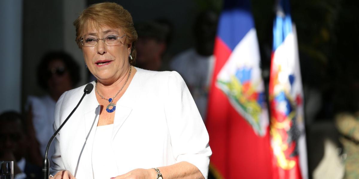 La presidente chilena, Michelle Bachelet, fue condecorada con la mención Honory Champion.