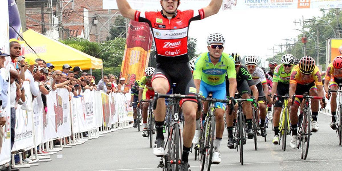 Álvaro Hodeg, ganador de la primera etapa de la Vuelta al Valle.