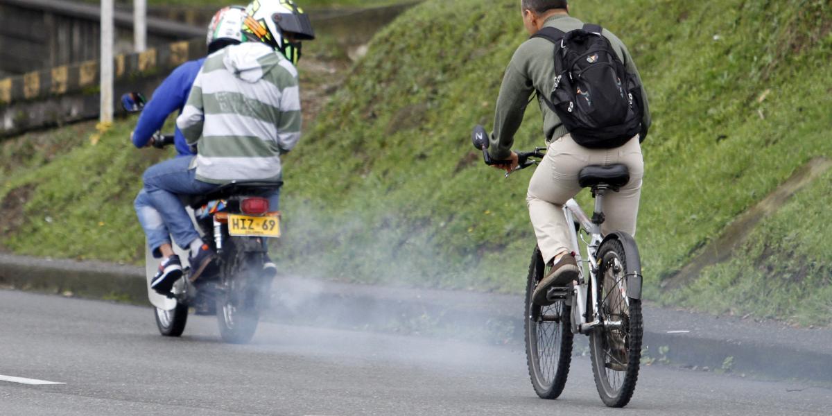Manizales promueve el uso de la bicicleta como medio de transporte cotidiano para combatir la contaminación que producen las motos y los carros particulares.