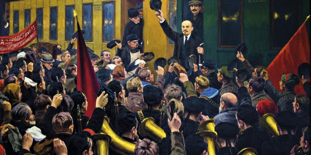 ‘Llegada de Lenin a la estación de Finlandia, en abril de 1917’. M. G. Sokolov pintó a Stalin detrás, falseando la historia, para su propia conveniencia. Tomada de ‘El tren de Lenin’.