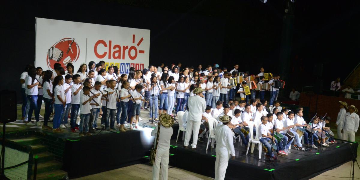 A lo largo de cinco años, la campaña Claro por Colombia ha otorgado 600 becas a niños de entre 8 y 16 años.