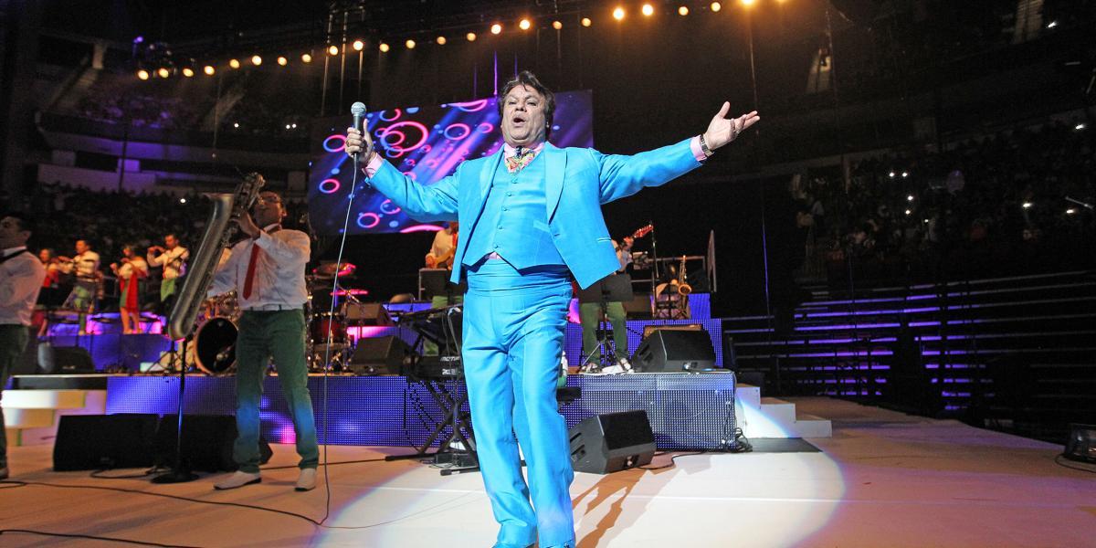 El cantante mexicano Juan Gabriel, en un concierto en Houston, Estados Unidos. (2014)