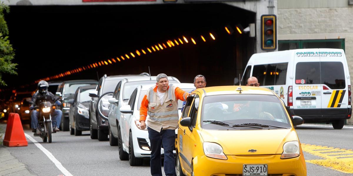 Se esperan que se movilicen cerca de 500.000 vehículos en los 6 ejes viales de Antioquia
