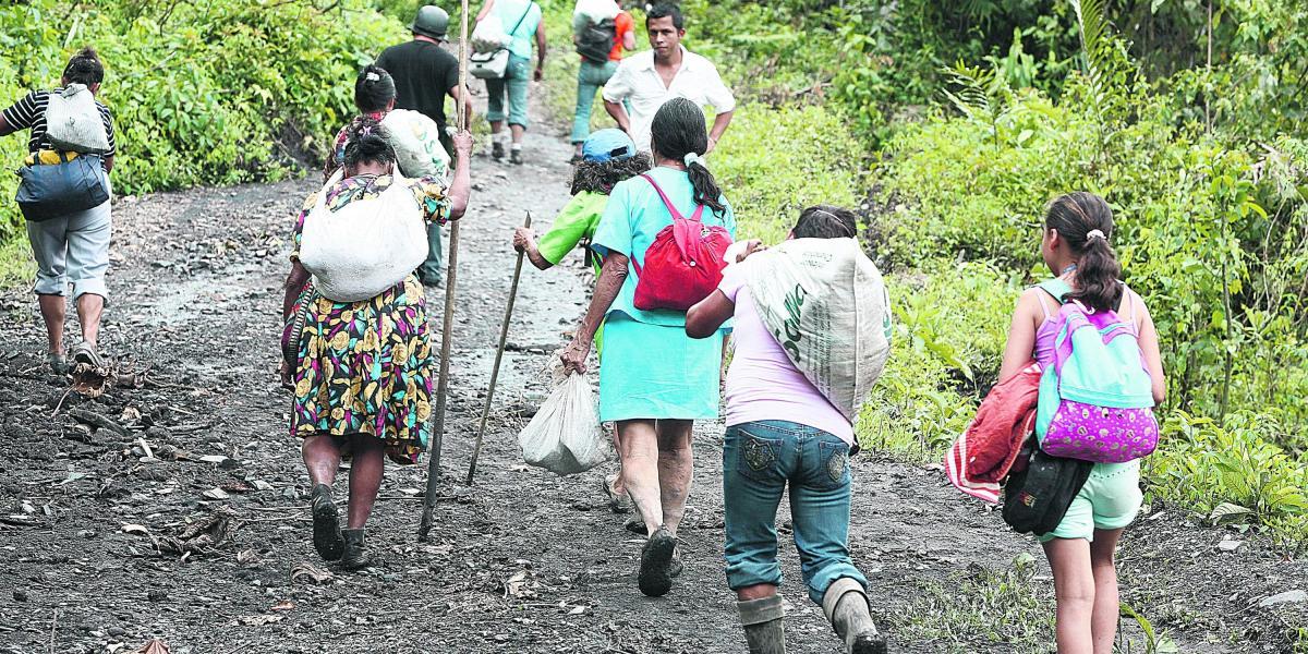Las tres sentencias restantes para Cundinamarca se dictaron a favor de habitantes de San Juan de Rioseco, Yacopí, Topaipí, y todas ellas les permitieron a 76 familias retornar a sus hogares.