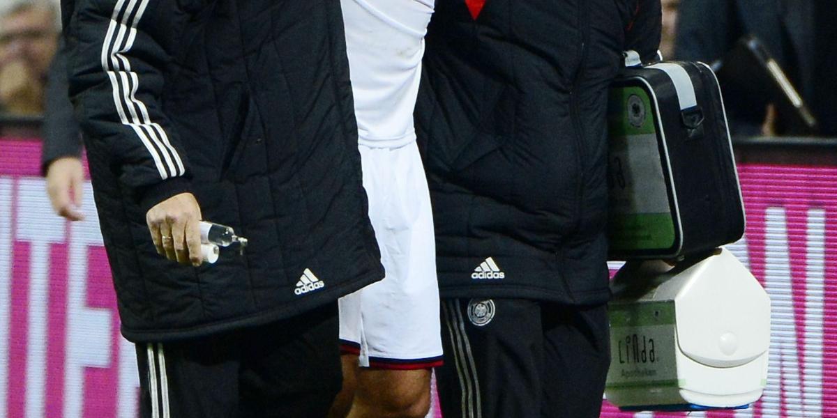 Sami Khedira  se rompió el ligamento el 15 de noviembre de 2013, cuando jugaba con Alemania.