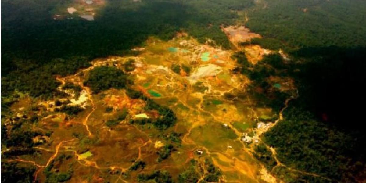 Esta fue una de las imágenes que encontró la Corte Constitucional sobre la minería ilegal en Chocó.