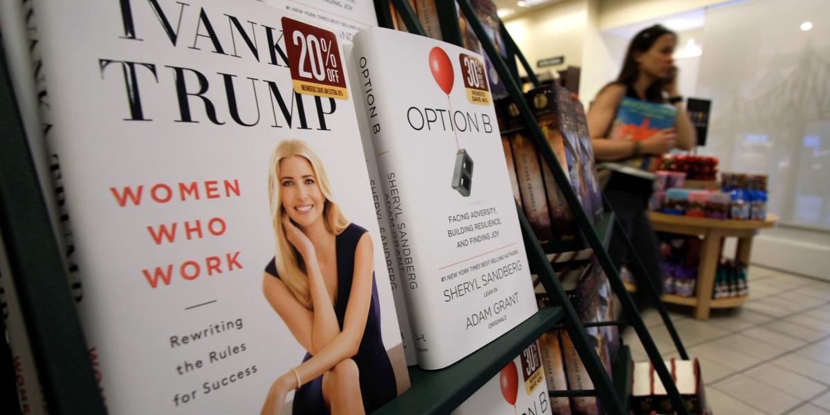 ‘Women Who Work’ ha sido fuertemente criticada por diarios como ‘The New York Times’, que en la reseña que le dedica subraya el carácter elitista del libro de Ivanka Trump.