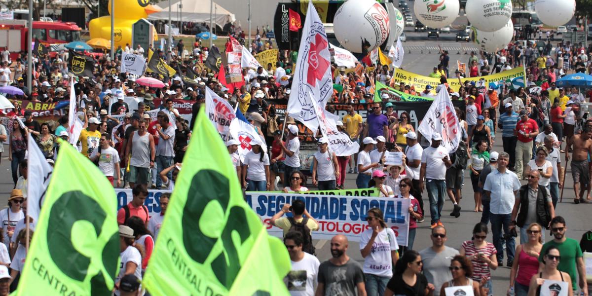 Protestas en Brasil por reformas económicas, entre ellas el aumento de la edad de jubilación.