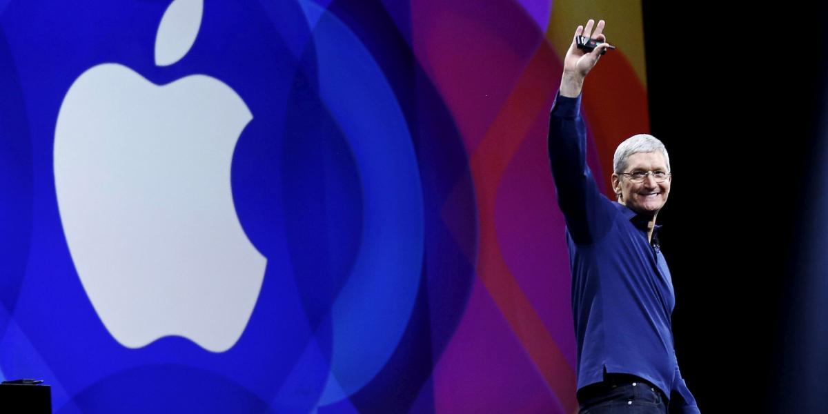 Tim Cook, presidente de Apple, está convencido de las oportunidades que ofrece el mercado chino. Reuters
