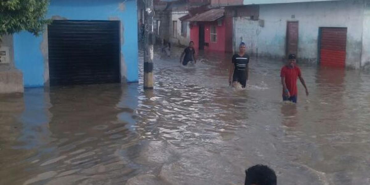 Las fuertes precipitaciones ya dejan 15.146 personas afectadas o damnificadas, 42 viviendas destruidas, 406 semidestruidas y 20 personas fallecidas.