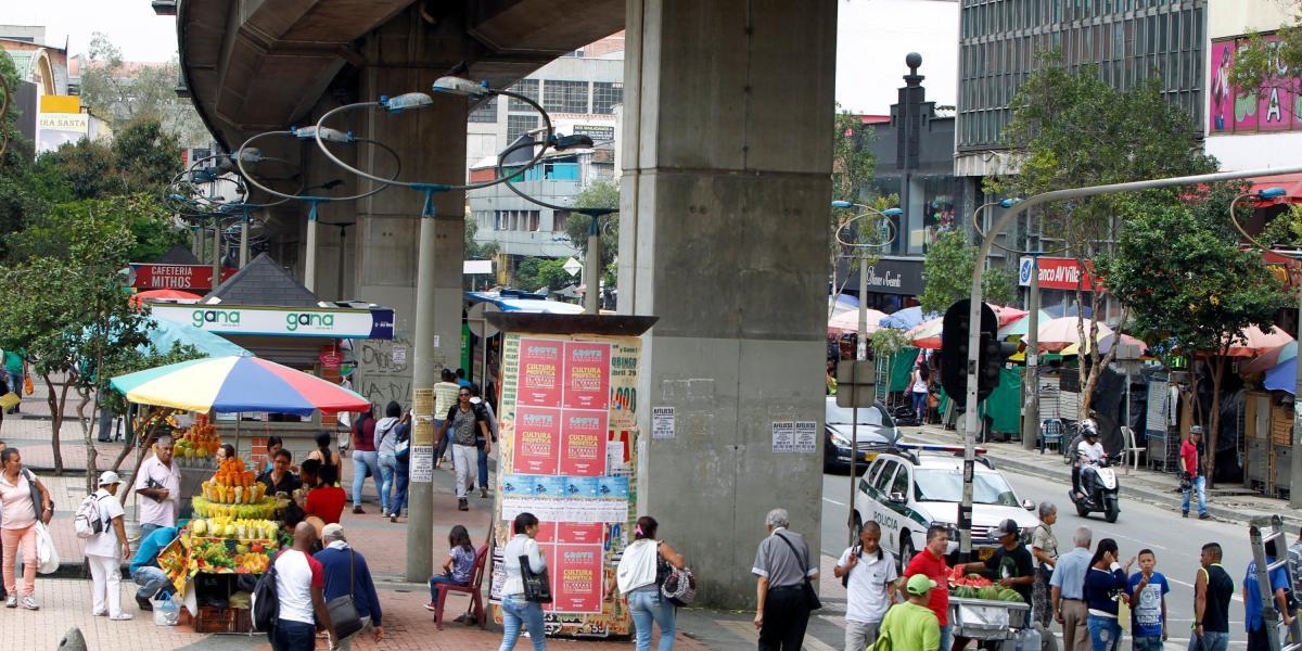 Con el Paseo Bolívar, que se denominó una calle y cuatro grandes plazas, se busca aumentar la seguridad ciudadana.
