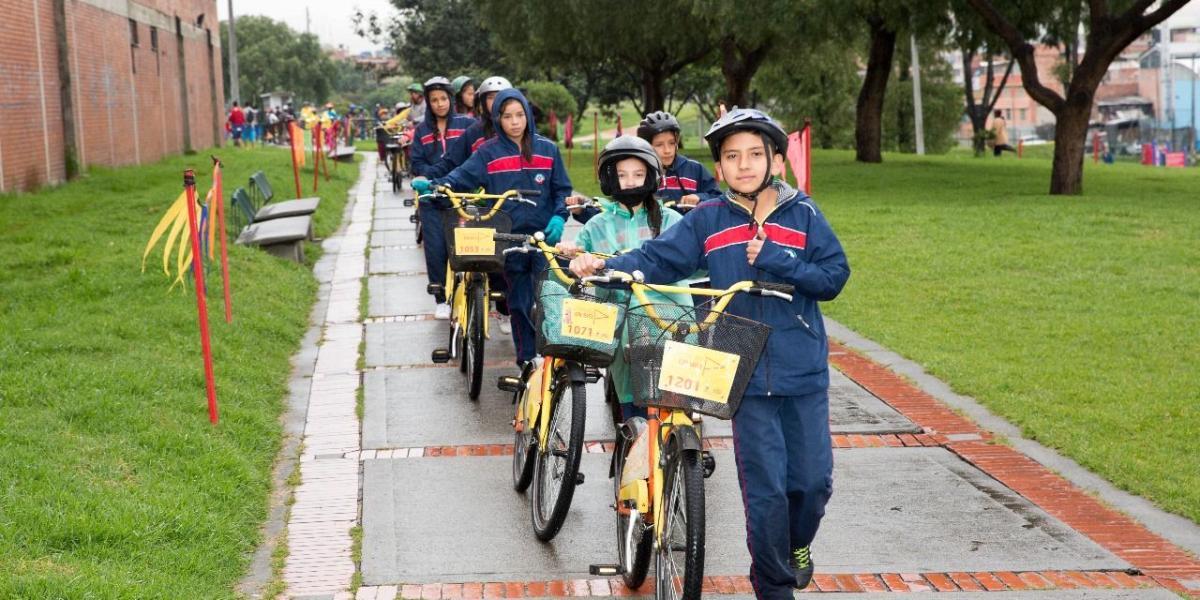 Se espera que sean más de cinco mil niños capacitados en mecánica básica, normas de tránsito e impacto y cuidado ambiental bajo el programa ‘Al colegio en bici’.