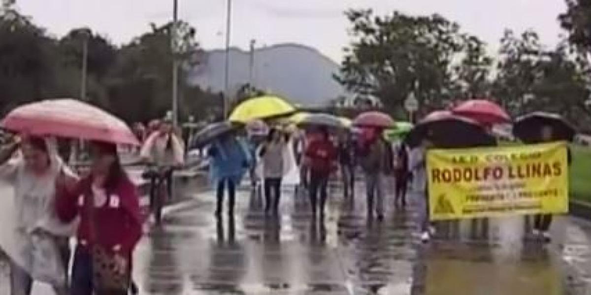 Marcha de docentes en Bogotá