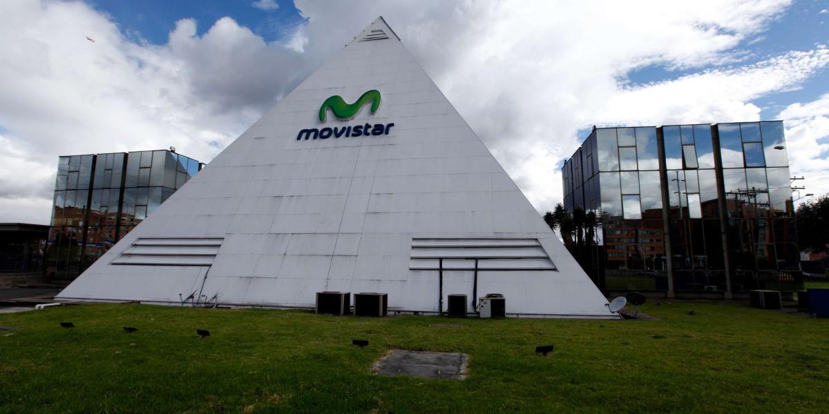 Sede de Telefónica, en Bogotá, empresa de la que el Gobierno es socio e iniciaría un proceso de capitalización.