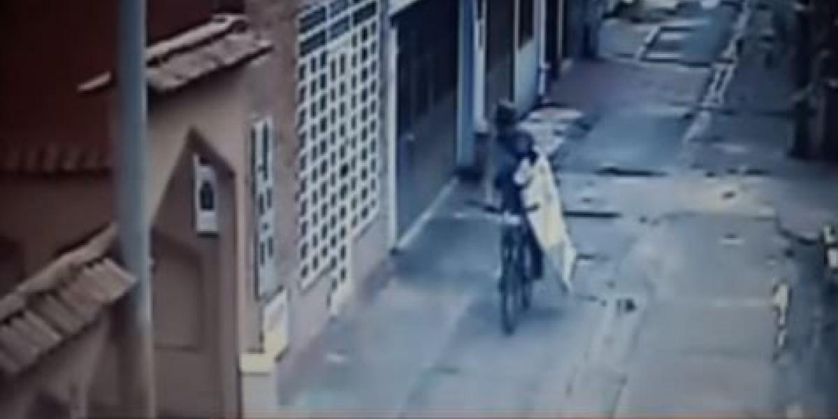 Ladrones en Fontibón: hasta en bicicleta huyen con televisores