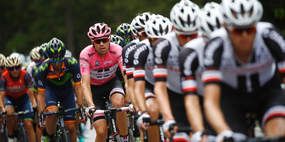 Tom Dumoulin, el líder rosa del Giro de Italia, espera contar este jueves con el respaldo de sus compañeros de equipo, frente a los posibles ataques de Nairo y Nibali.