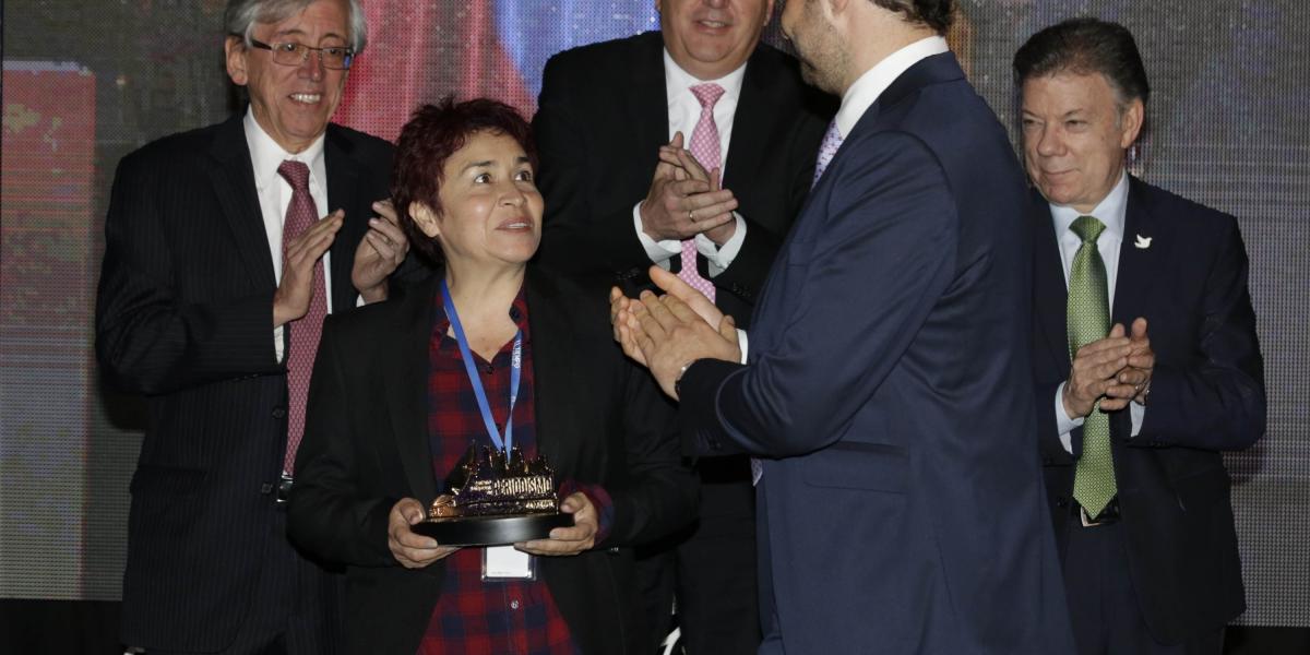 Yolanda Gómez, editora de la sección Bogotá, recibió el galardón.