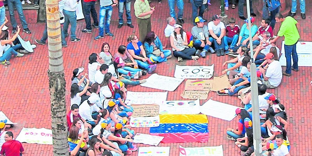 A Medellín han llegado más de 20.000 venezolanos por la crisis de su país, de esos, 743 están estudiando.
