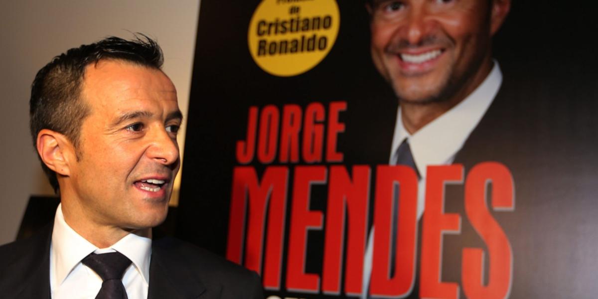 El empresario Jorge Mendes también será investigado por el presunto fraude de Crisdtiano Ronaldo.