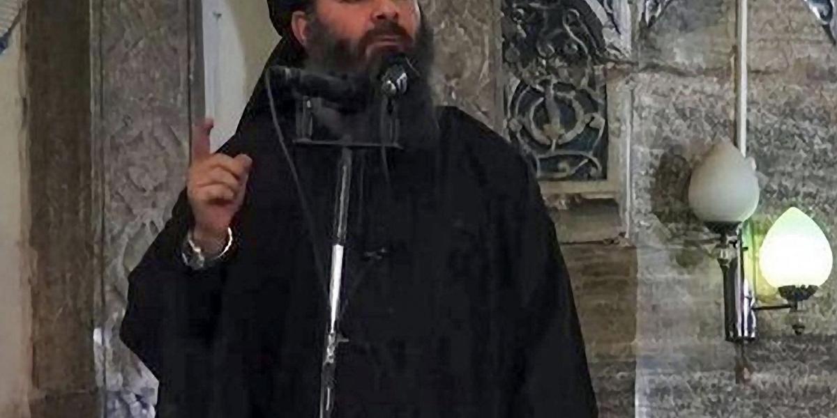 El líder del grupo Estado Islámico, Abu Bakr al Bagdadi, solo ha sido visto una vez a través de un video en una mezquita en Mosul.