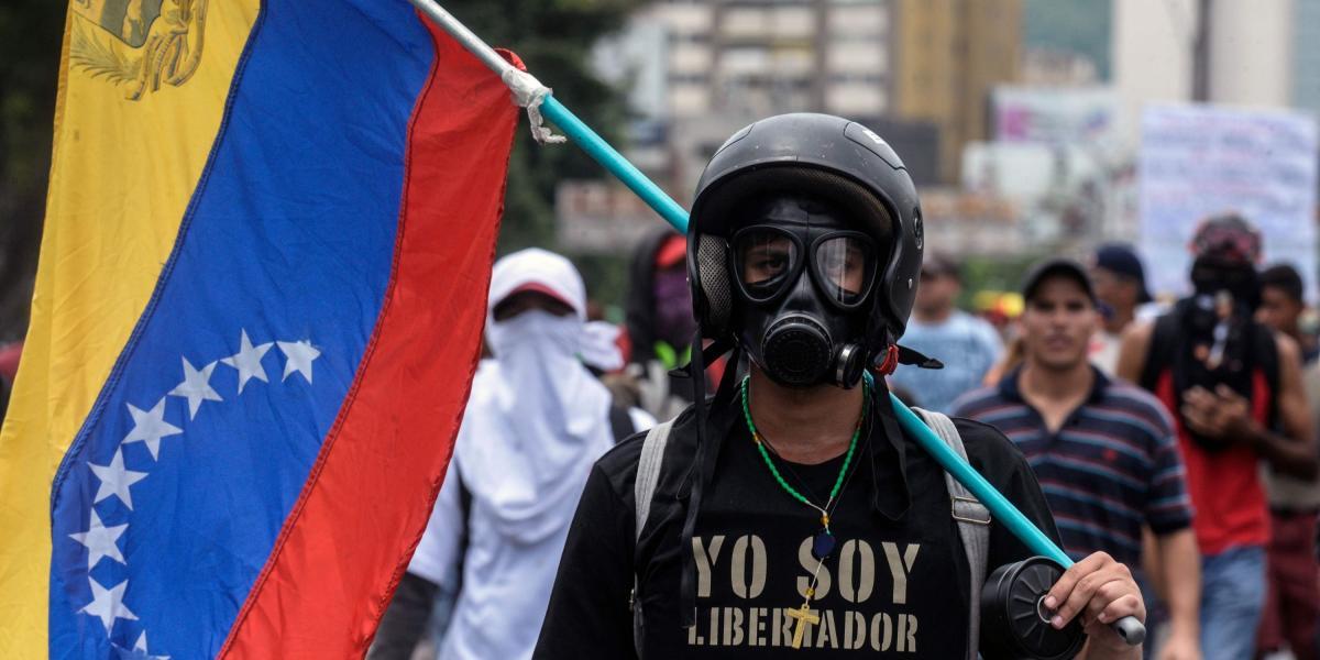 Este lunes, chavistas y opositores volvieron a salir a las calles. Van 73 muertos en las manifestaciones.